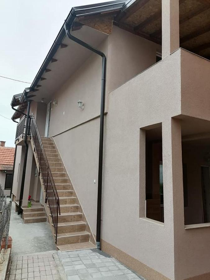 Apartments Zlatko Soko Banja Luaran gambar