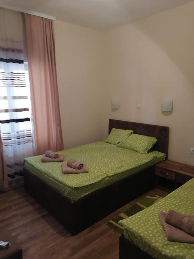 Apartments Zlatko Soko Banja Luaran gambar
