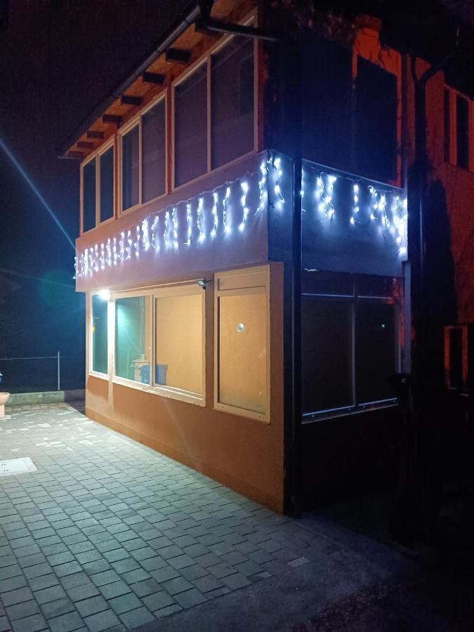 Apartments Zlatko Soko Banja Luaran gambar